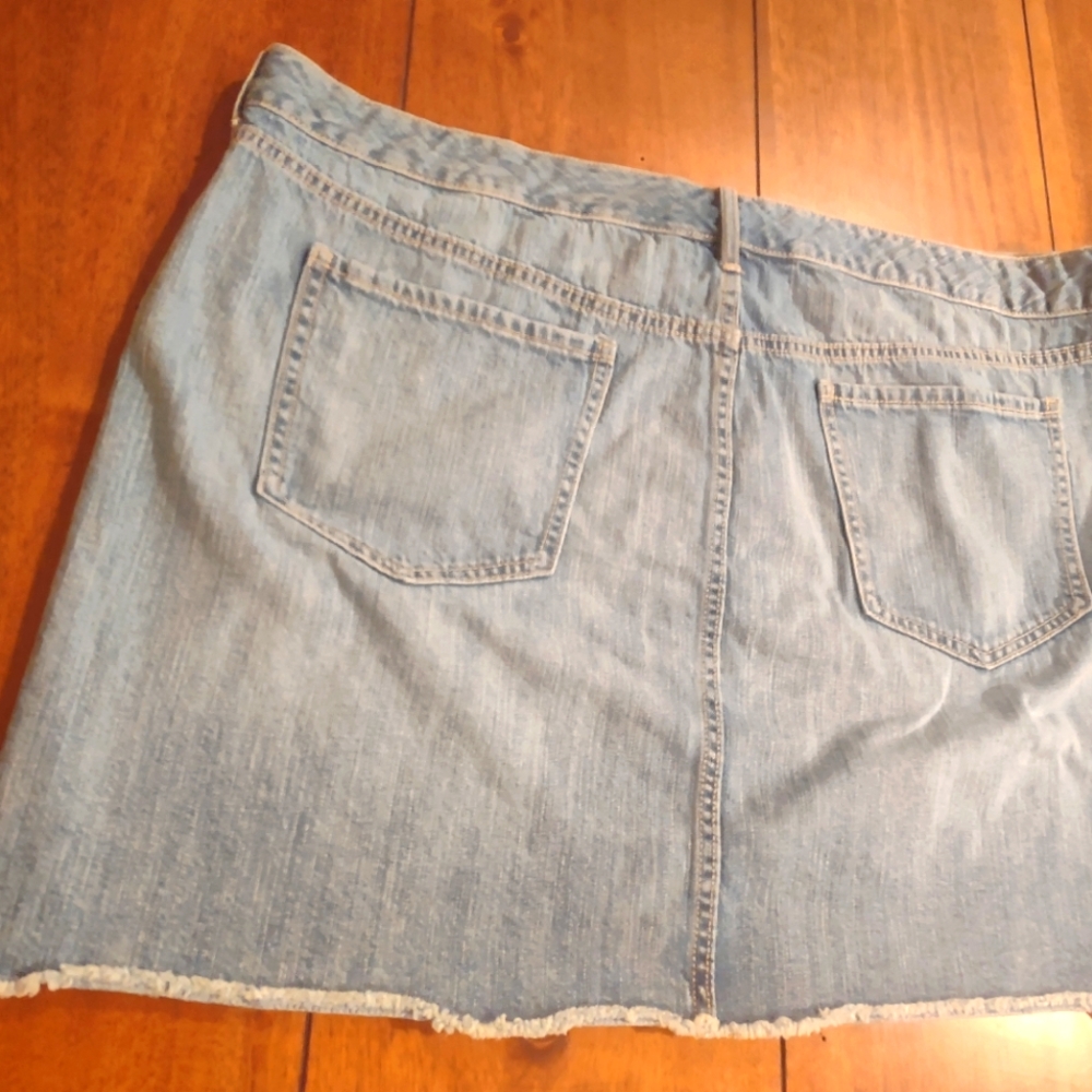 Denim Blue Skirt - Old Navy - Plus Size 20 - Picture 2 of 3